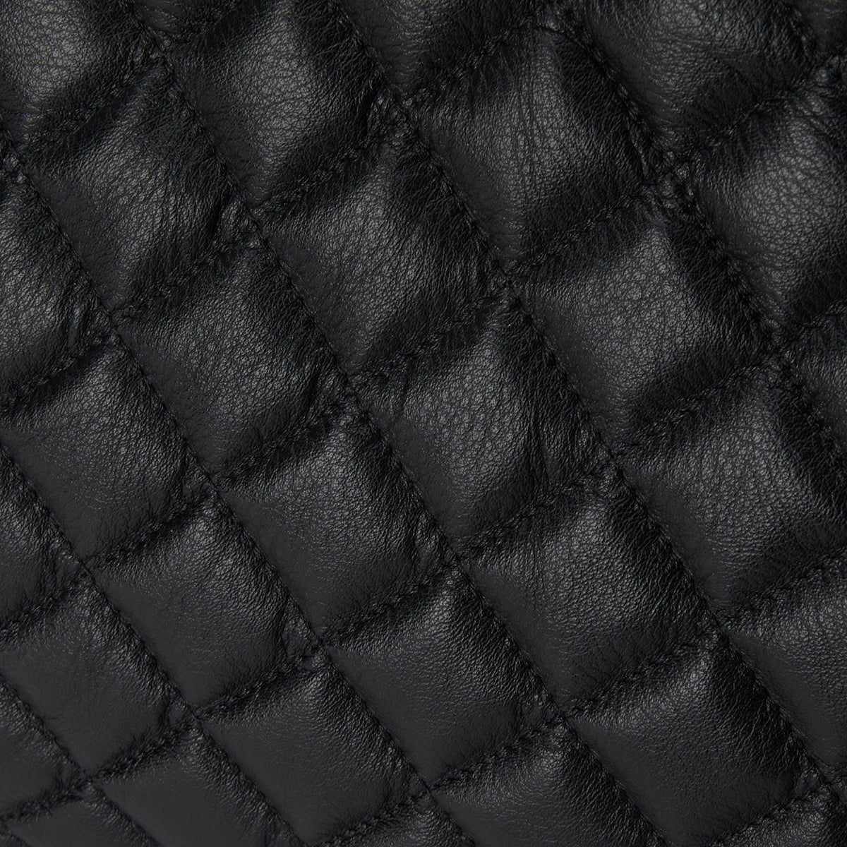 TC QUILTING BIG CHAIN BAG