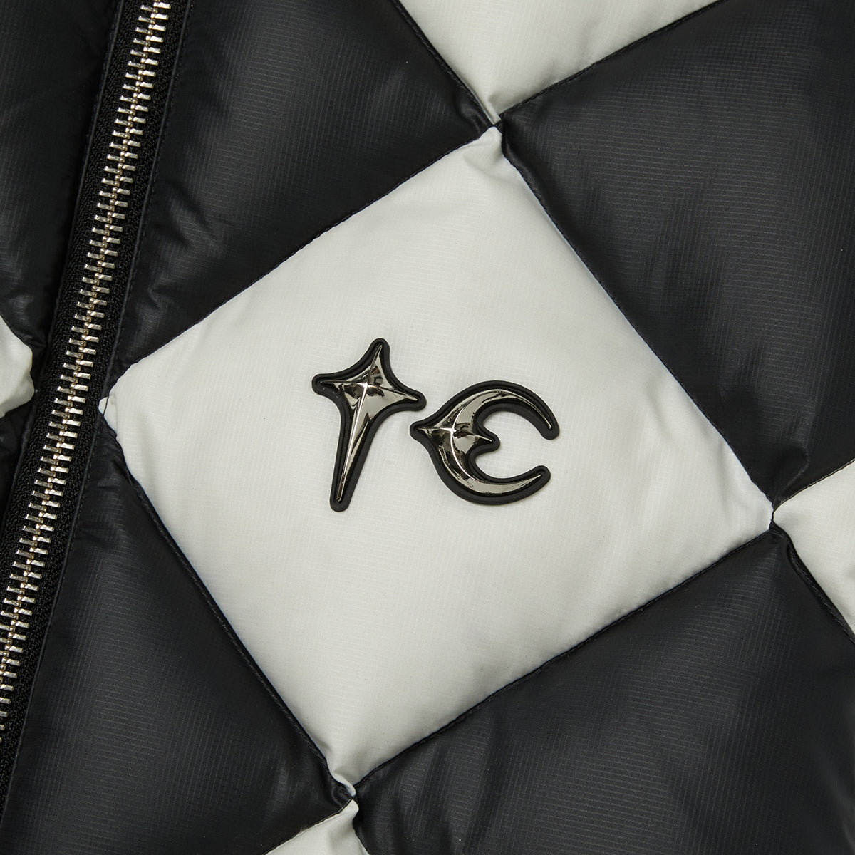 CHECKMATE PUFFER VEST