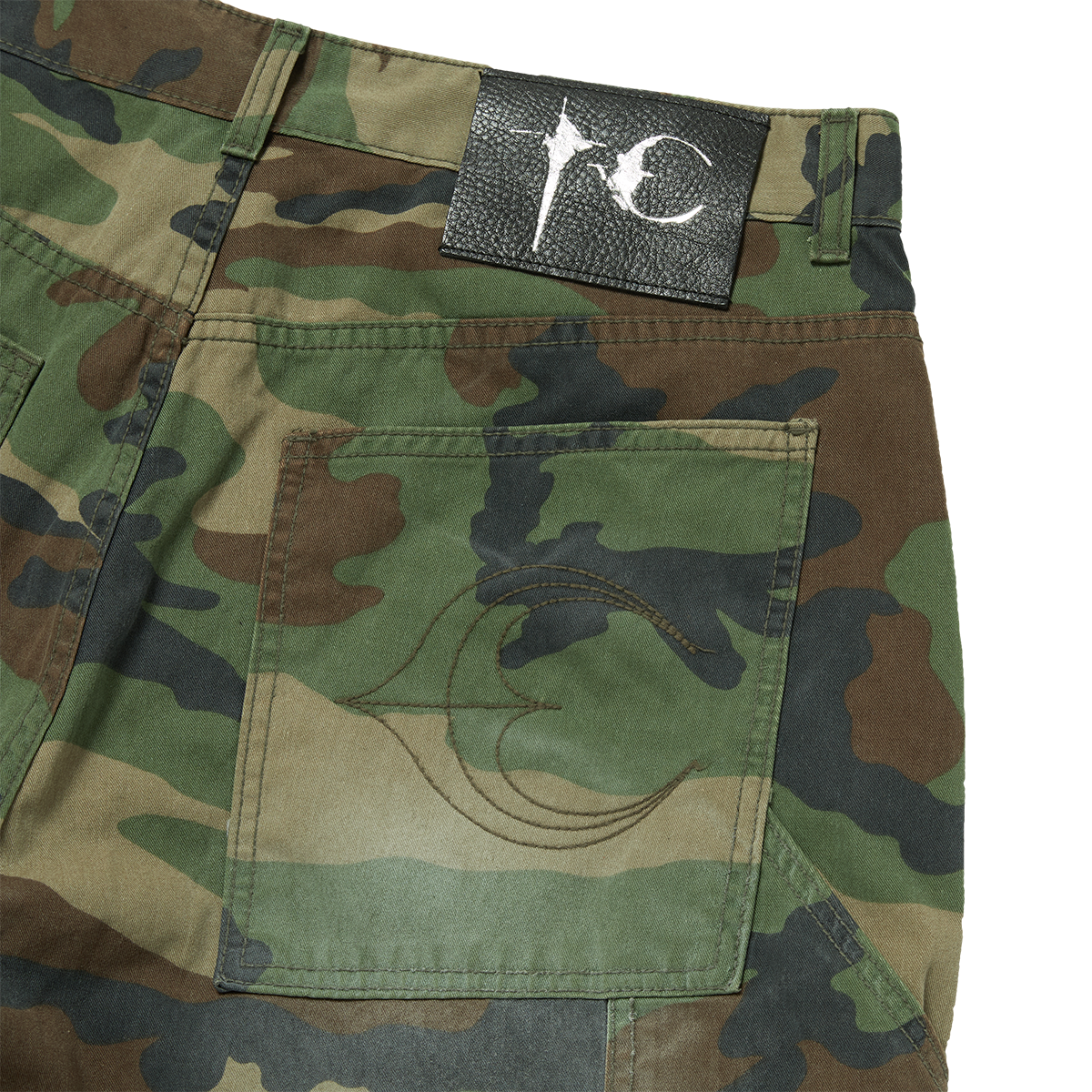 TC TAINTED CAMO SHORTS